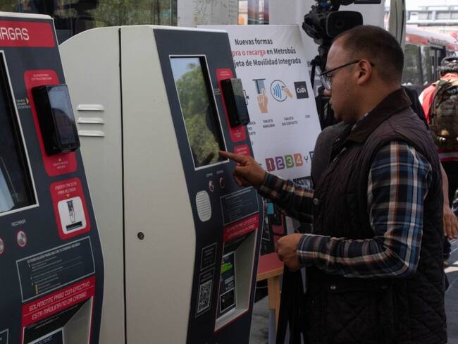 Nuevo sistema de peaje L5 Metrobús: Pago con tarjeta, celular o smartwatch