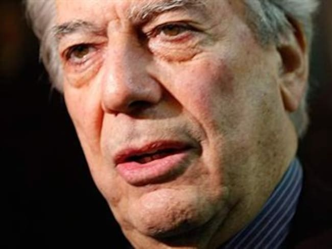 Vargas Llosa renuncia a Museo de la Memoria por protesta
