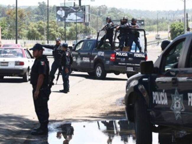 Deja dos policias heridos ataque a Policía Municipal