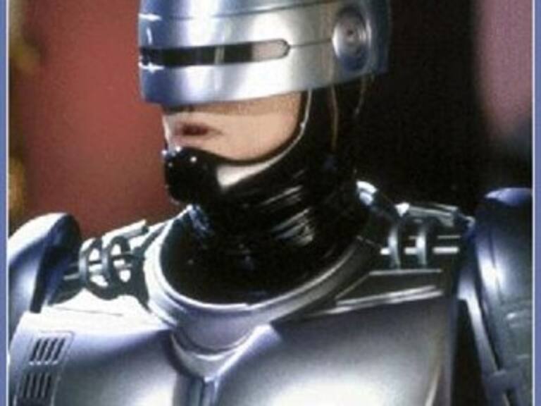 Recolectan 22 mil dólares para estatua de Robocop