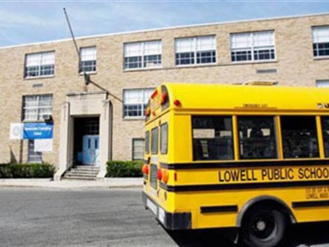 Arrestan a sospechosa de amenaza de masacre en escuelas de Florida