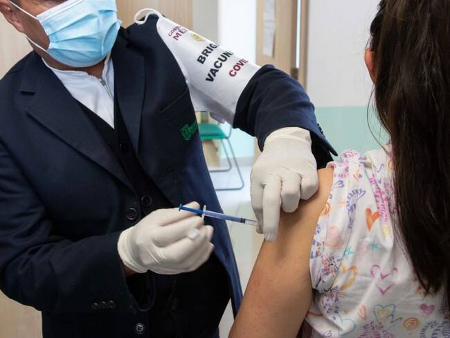 El fin de semana comenzará vacunación de maestros en Campeche: AMLO