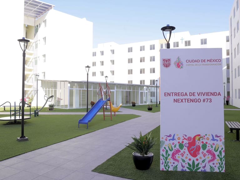 Clara Brugada entregó 309 departamentos para los trabajadores del Sistema de Transporte Colectivo Metro