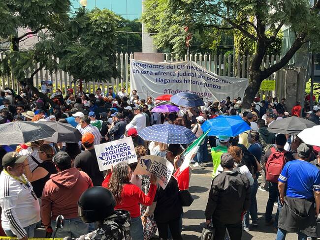 Exigen trabajadores del PJF a la SCJN resolver asuntos relativos a la reforma judicial