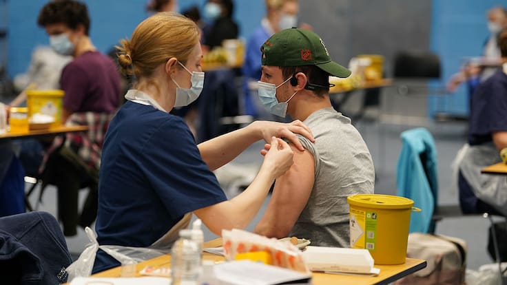 Brote de meningitis en estudiantes de Reino Unido: ¿Qué se sabe, dónde ocurrió y por qué preocupa?