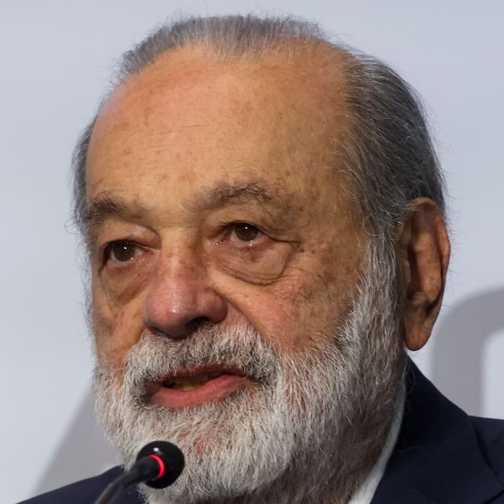Carlos Slim cuestiona baja en calificación crediticia de México