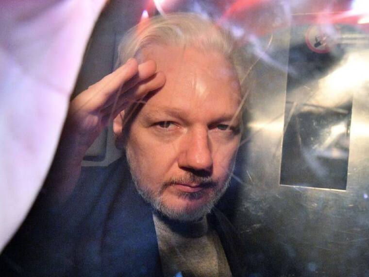 Erik Yarib nos habla de Julian Assange y lo que sucede con su caso