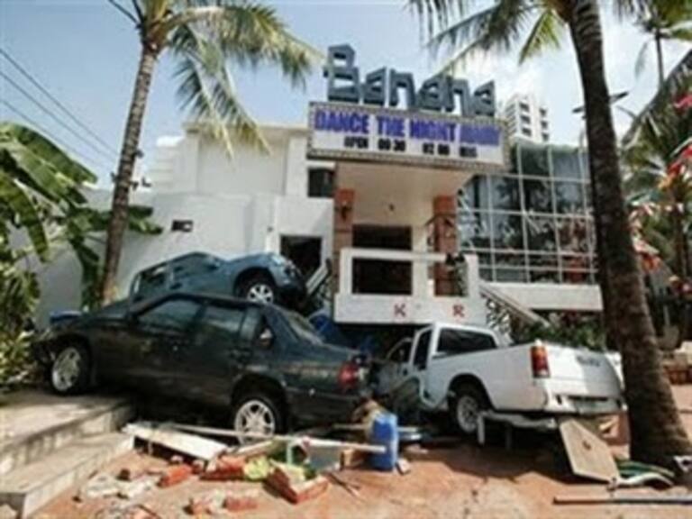 Declara EU 'desastre' tras maremoto en Samoa y envía equipos de emergencia