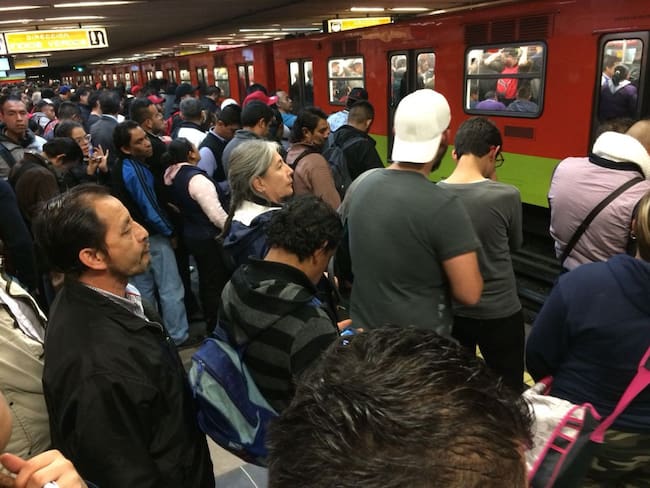 ¿Metro trabajará con el mínimo de trenes? ¡Toma precauciones!
