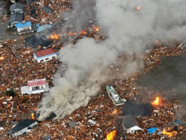 Evacúan costa de Chile por tsunami