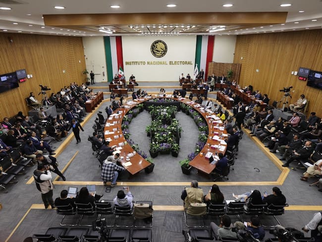 ¿Cuáles son las asociaciones civiles que se registraron ante el INE para ser los nuevos partidos políticos?