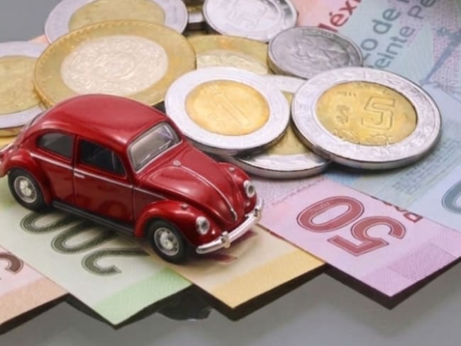 Verificación en Edomex 2026: Estos autos con engomado rojo hacen gratis el trámite en abril