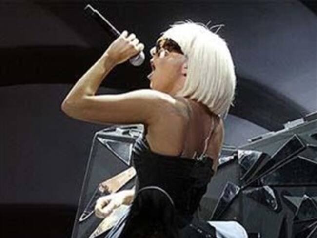 Conquista Lady Gaga a los mexicanos en el primero de sus conciertos