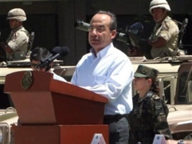Defiende Calderón labor de Fuerzas Armadas contra delincuencia
