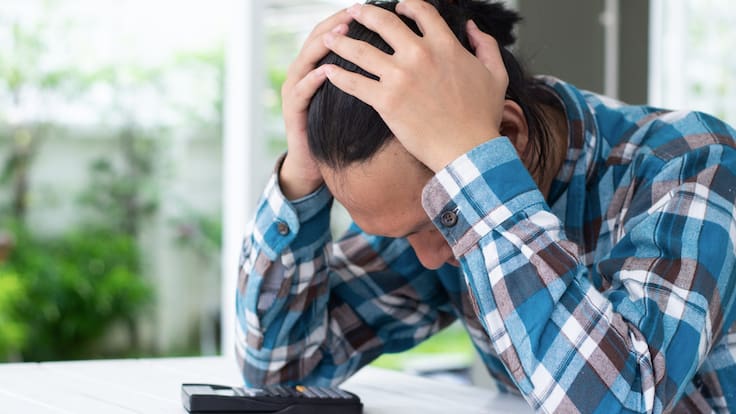 ¿Cómo salir de deudas por uso de tarjetas de crédito?