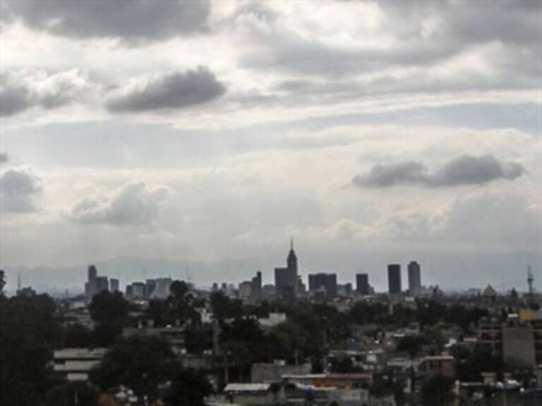 Prevé SMN clima medio nublado en el Valle de México