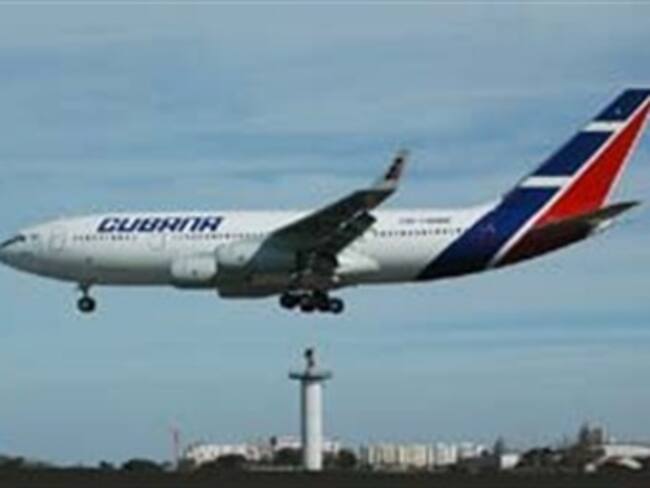 Suspende Cuba vuelos desde y hacia México