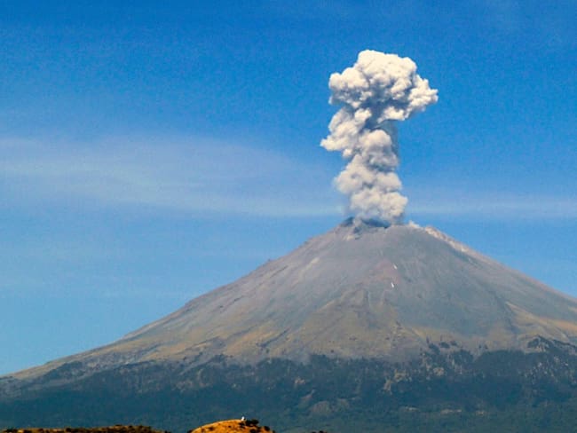 Explosiones del Volcán Popocatépetl quedan registradas en VIDEO