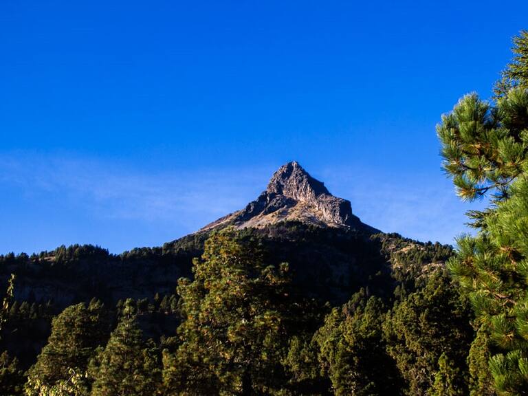 Aparecen luces en el Volcán de Colima