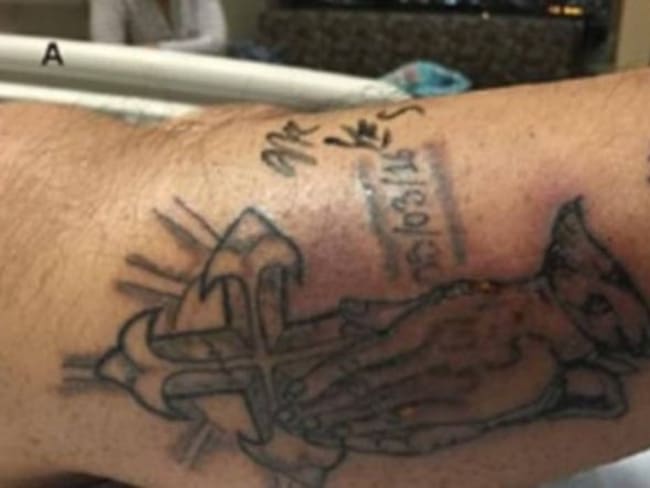 Hombre recién tatuado muere después de nadar en el Golfo de México