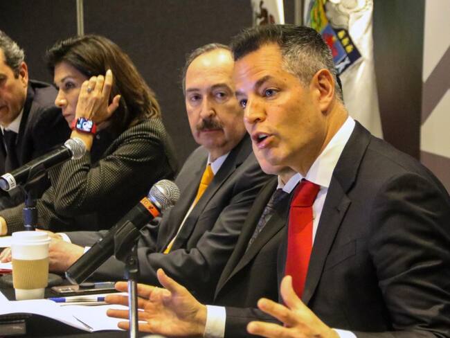 Se baja Alejandro Murat de la contienda presidencial