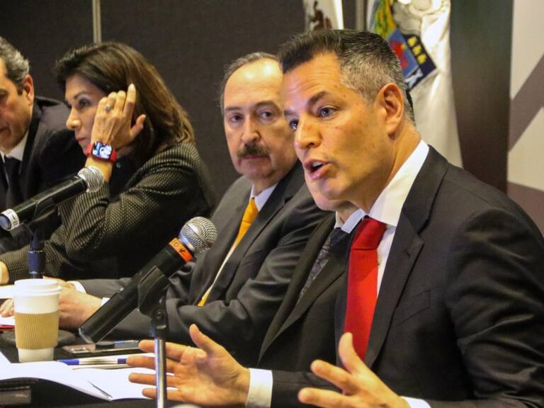 Alejandro Murat se baja de la contienda