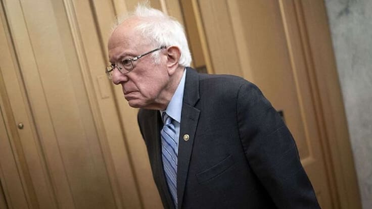 Bernie Sanders renuncia a la contienda presidencial