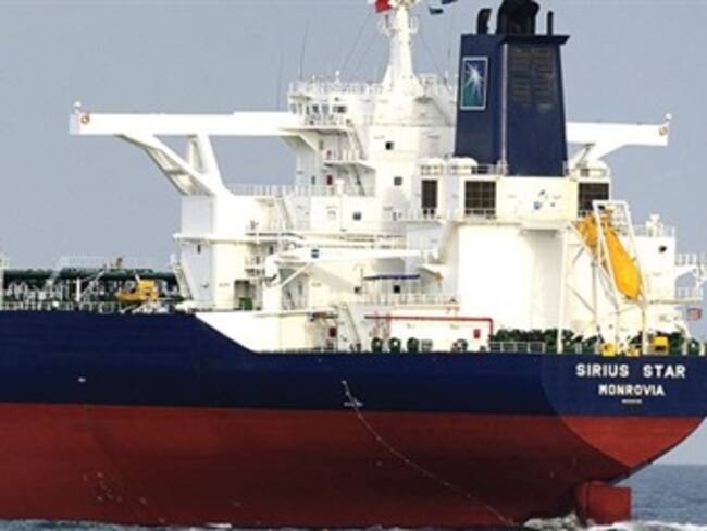 Atraca en Trípoli barco italiano secuestrado por militares libios