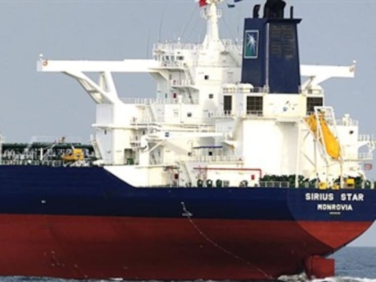 Atraca en Trípoli barco italiano secuestrado por militares libios