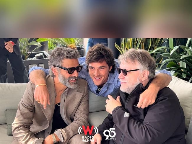 Comparte pan de dulce Del Toro con la prensa en Hollywood