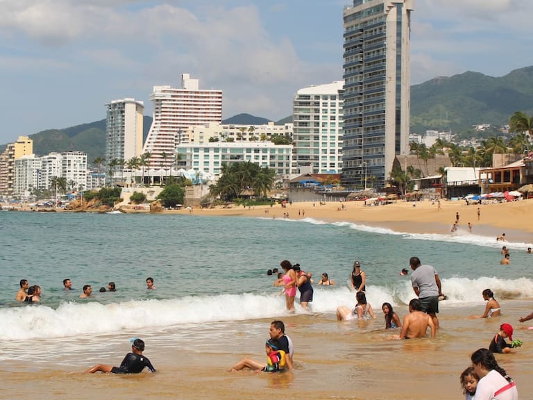 A mi manera: ¿Por qué bucear en Acapulco está de moda?