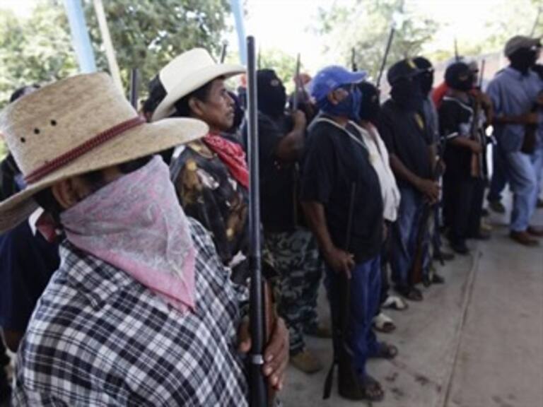 Acuden grupos de autodefensa de Guerrero a Segob