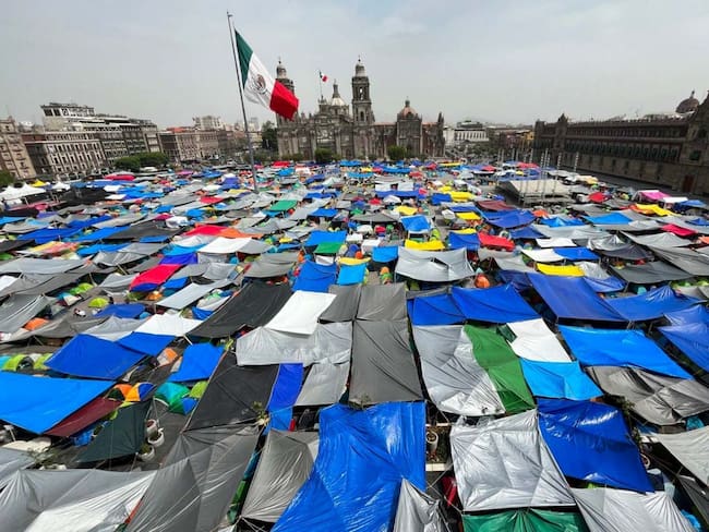 Plantón y movilizaciones de la CNTE seguirán en CDMX: Francisco Bravo