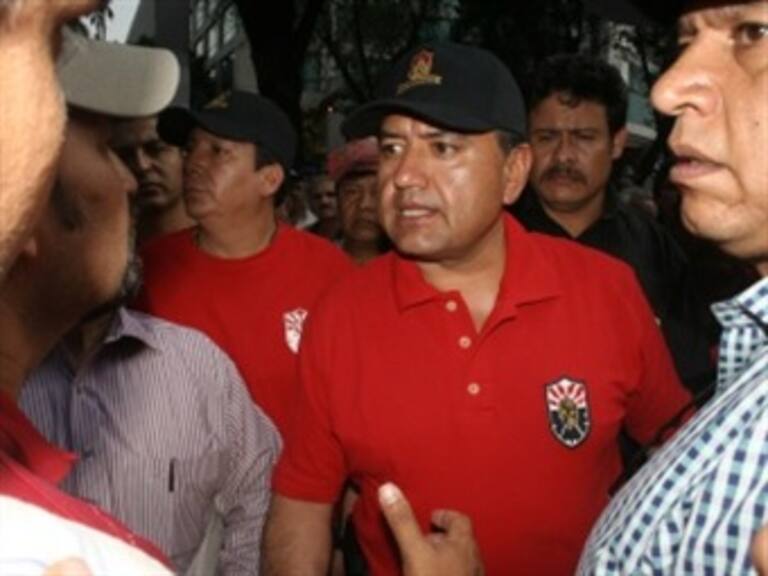 Plantea Esparza integrar a 'notables' en diálogo con Segob