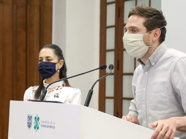 Sin incidentes vacunación antiCOVID en CDMX: Eduardo Clark