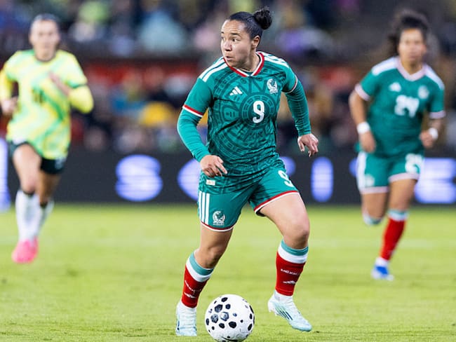 Balón de Oro 2026: Charlyn Corral se cataloga como la única futbolista mexicana en tener un premio así; ¿En qué equipos ha jugado?