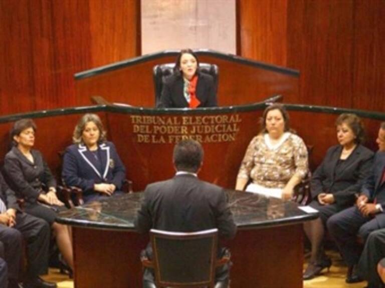 César Godoy tiene derechos políticos suspendidos: TEPJF