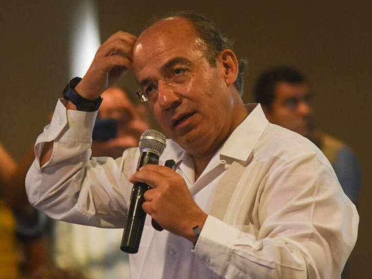 AMLO hace daño al país y es peligroso para México: Felipe Calderón