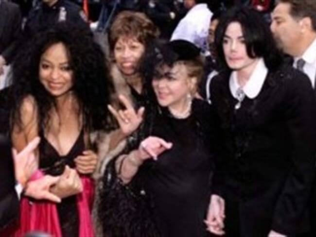 Faltan Elizabeth Taylor y Diana Ross a homenaje de Jackson