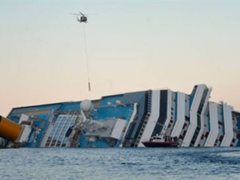 Reinician labores de rescate en el Costa Concordia