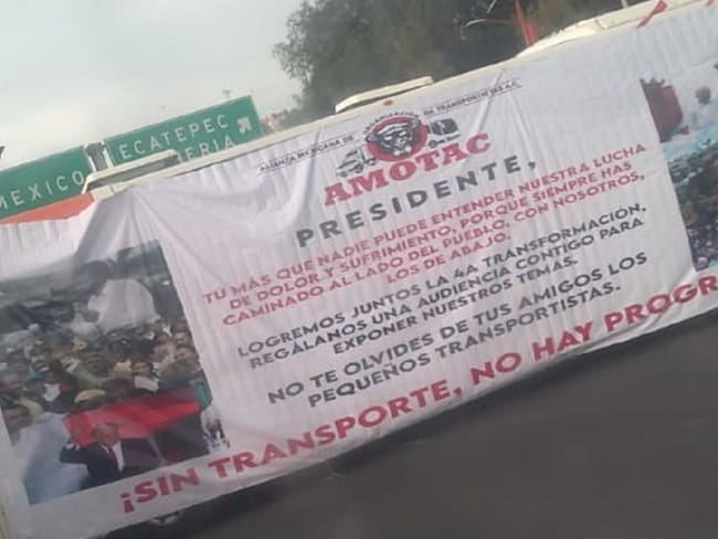 ¡Toma tus precauciones! Transportistas bloquean autopistas a CDMX