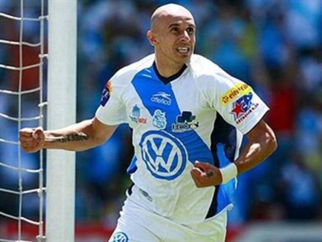 Puebla gana 2-1 a Chivas USA