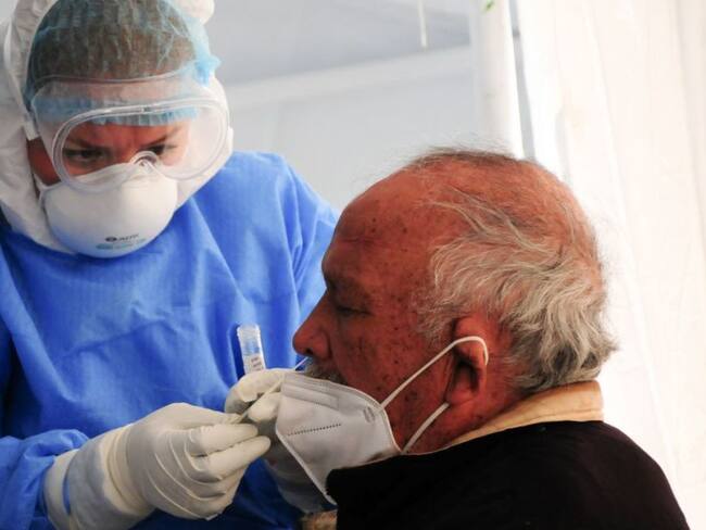 México registra 5 mil 557 casos de COVID-19 en un día