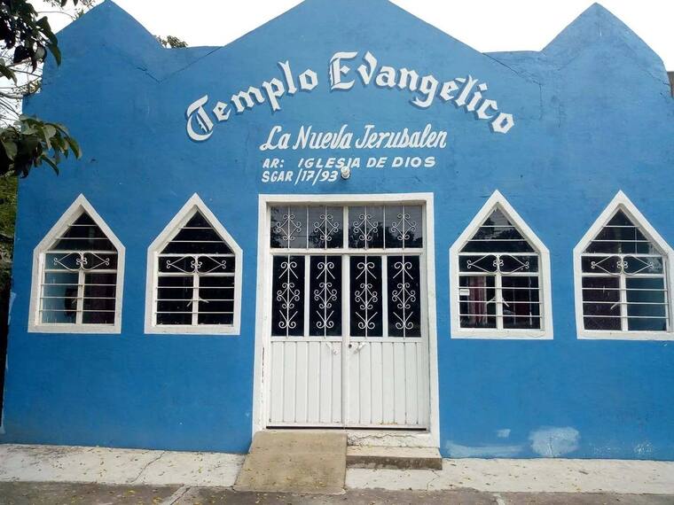 Iglesias evangélicas en Veracruz cierran sus puertas ante el cobro de piso del crimen organizado.
