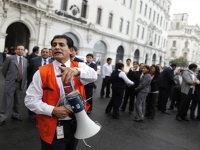 Participan 800 mil personas en simulacro de terremoto en Chile