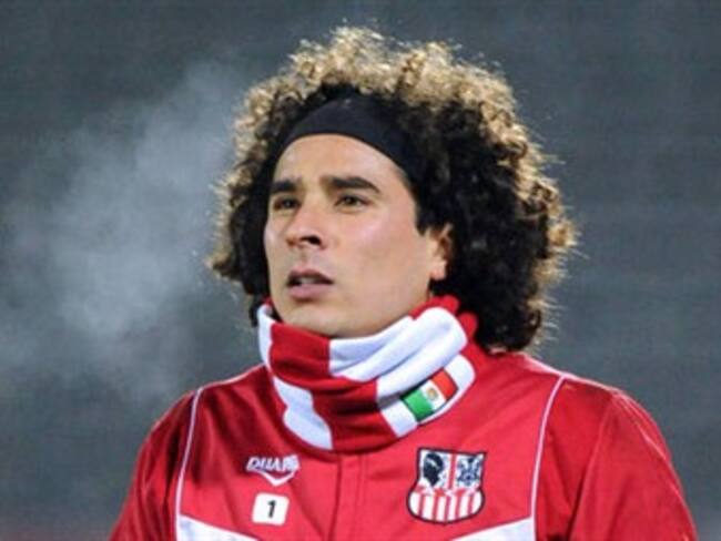 Representante confirma que Memo Ochoa saldrá del Ajaccio