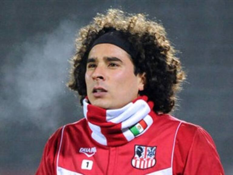 Representante confirma que Memo Ochoa saldrá del Ajaccio