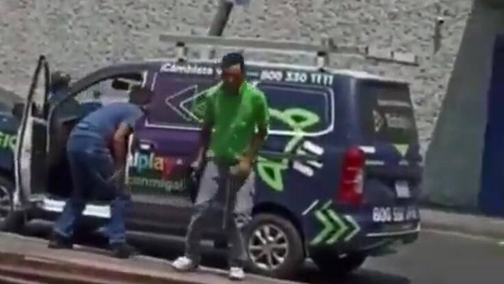 Balacera en Plaza Carzo por intento de robo