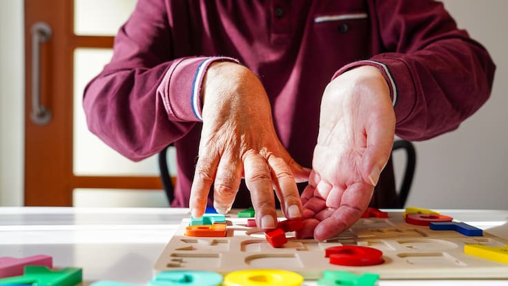 El ABC de la Esclerosis Lateral Amiotrófica (ELA): Síntomas, causas y realidades