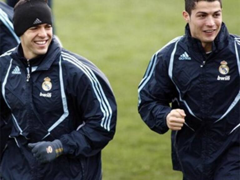 Regresa 'Kaká' a los entrenamientos con el Real Madrid